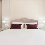 Madonna Montecchi Luxury Suite In Verona
