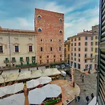 Apartmentsarena - Suite Mercatorum - Piazza Erbe