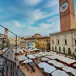 Apartmentsarena - Suite Mercatorum - Piazza Erbe