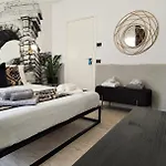 Welcome Verona Rooms
