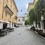 Frame Of Verona Apartments