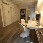 Residenza Mazzini - City Center Luxury Rooms