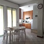 Gatto Romeo Apartments