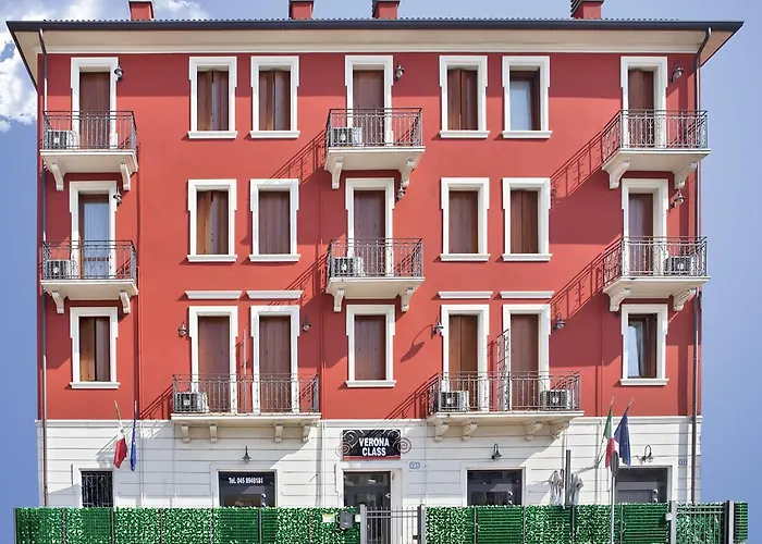 Verona Class Aparthotel \