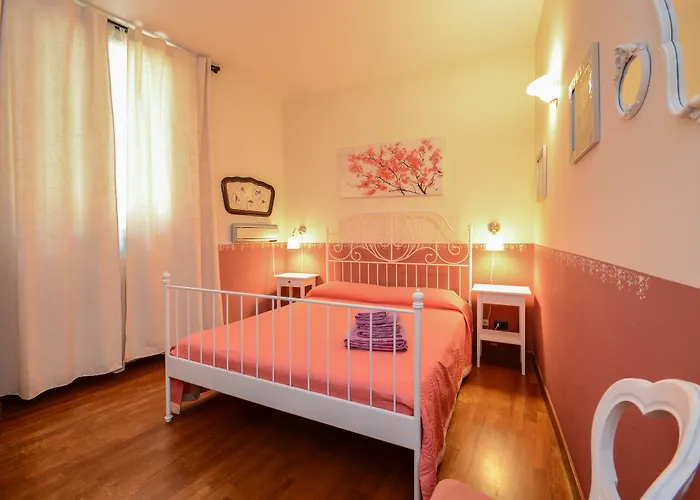 Like Romeo Suites