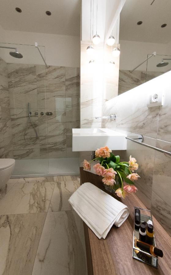 Apartment Sweet - *