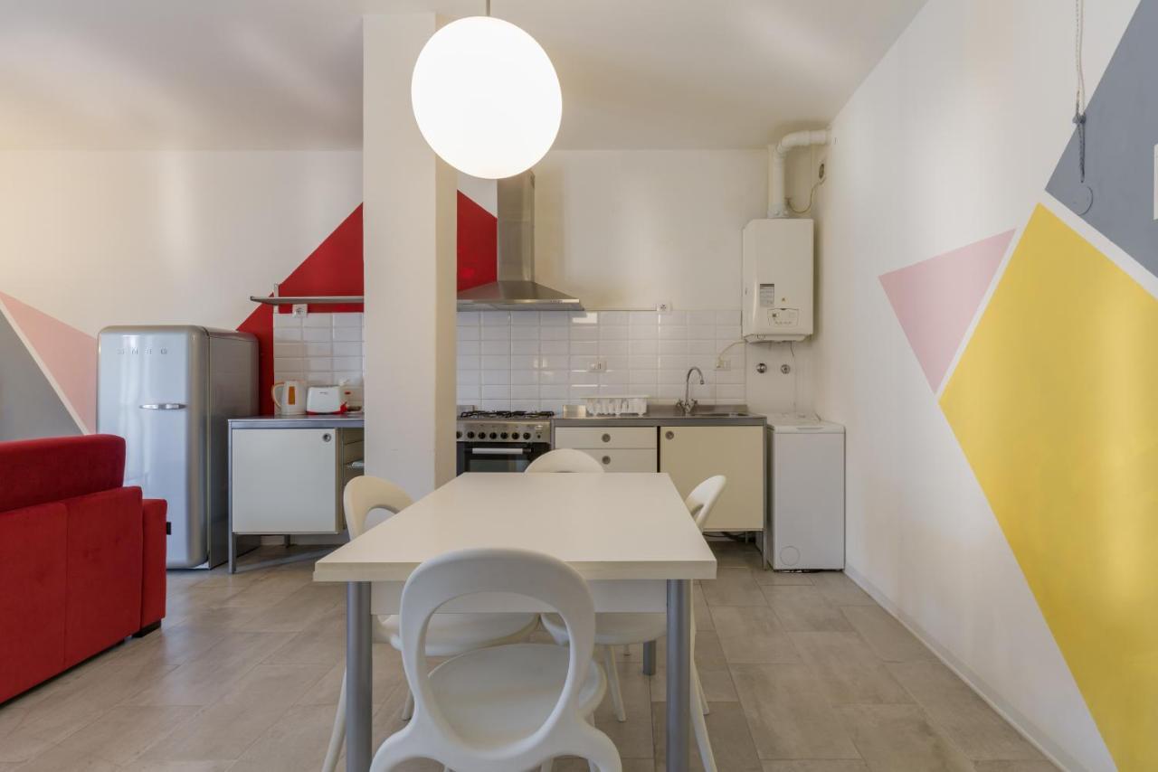 I Apartment