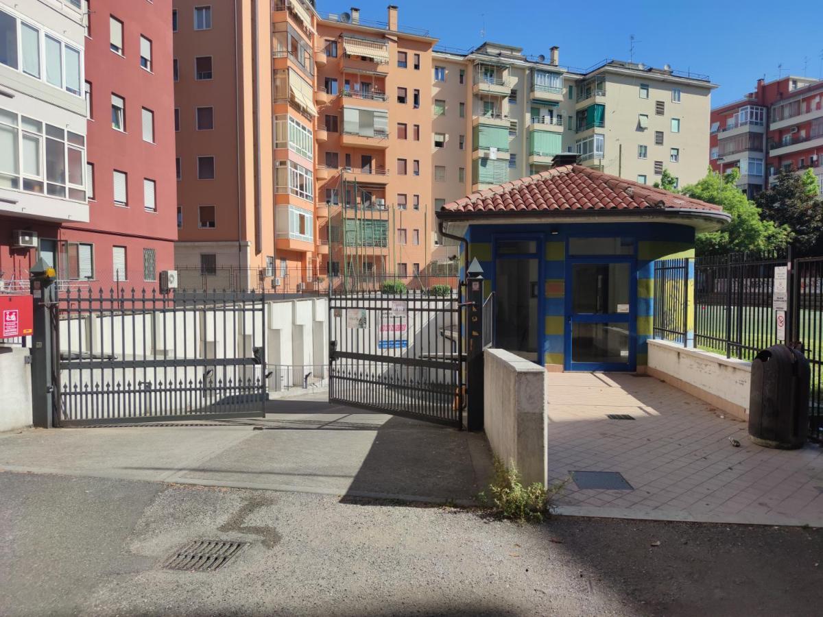 Emmerosa, Centro Citta, Parcheggio *