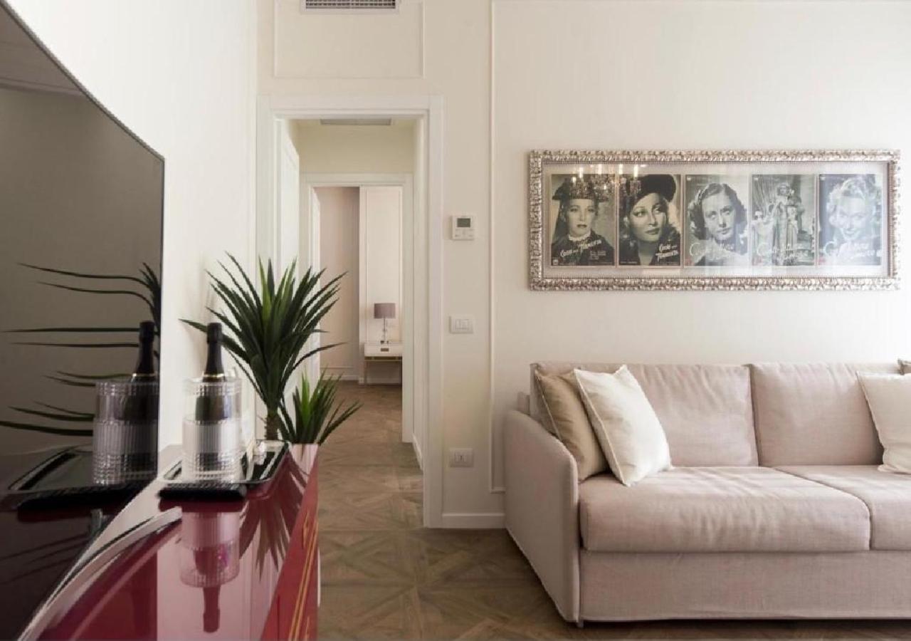 Madonna Montecchi Luxury In Apartment Verona