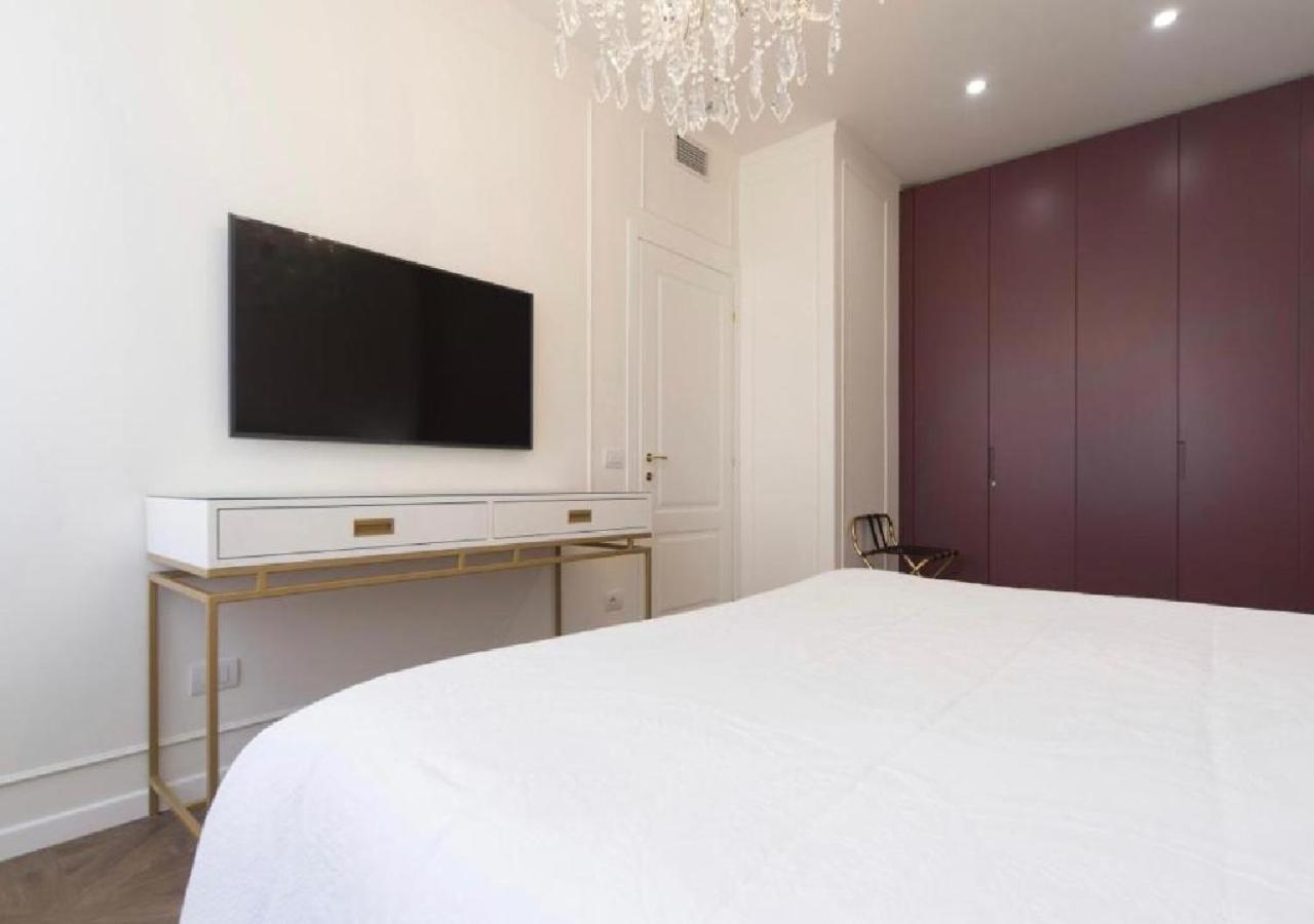 Madonna Montecchi Luxury In Verona