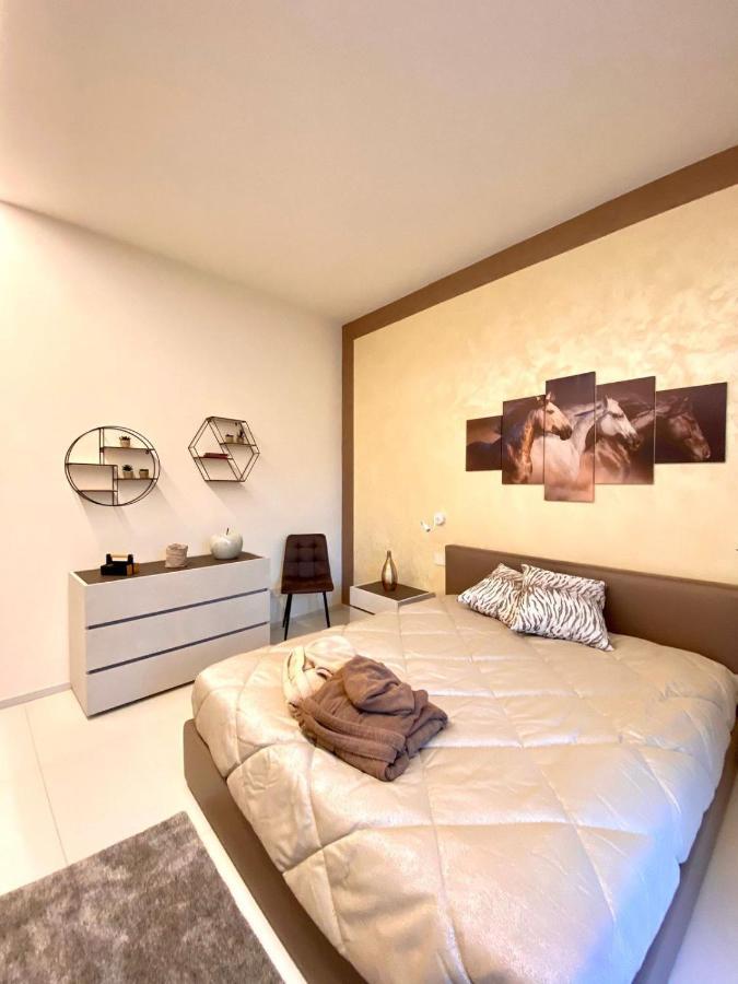 Apartment Wine And Horse - Next To Station And Free Parking