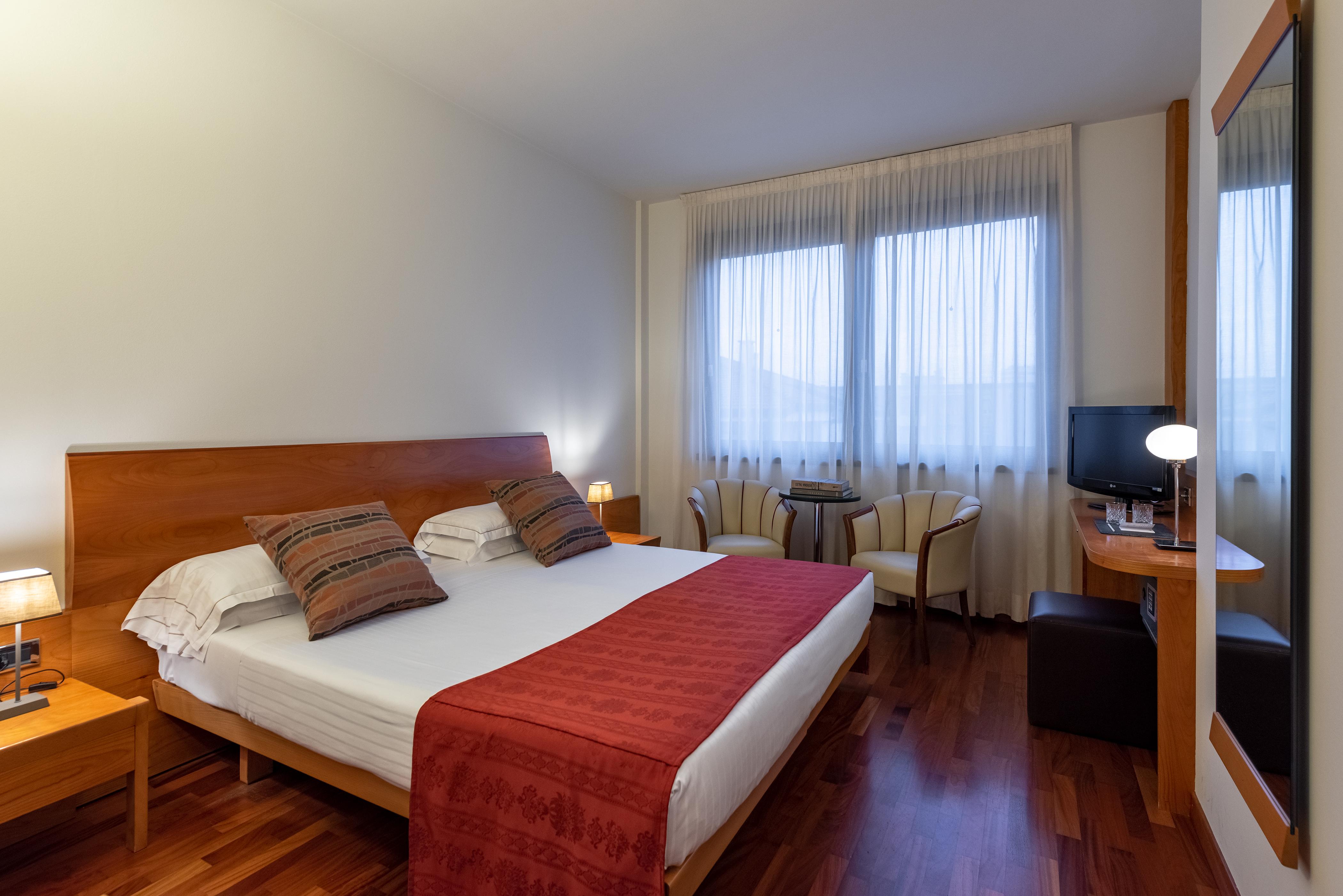 Leopardi 4*