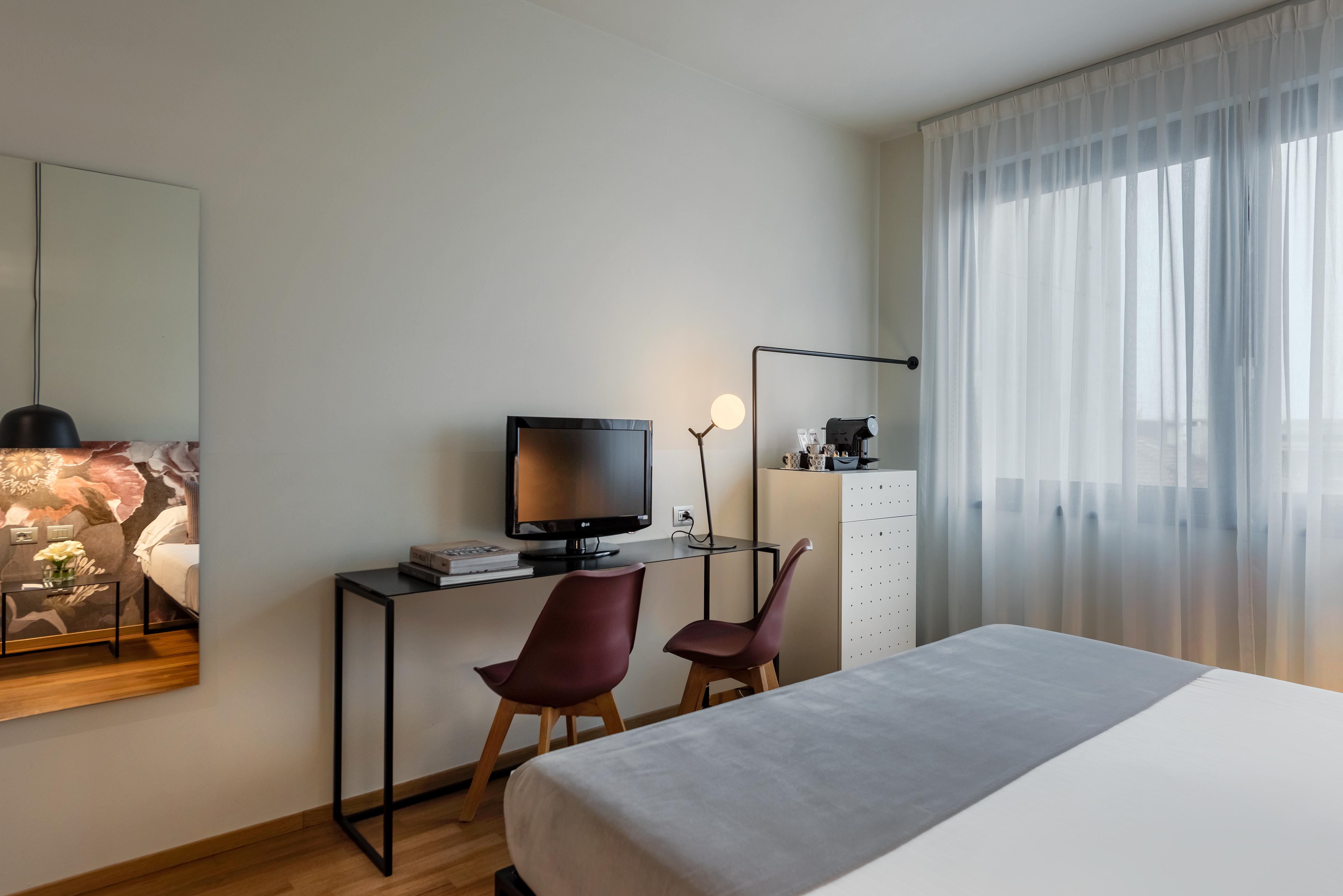 Leopardi 4*