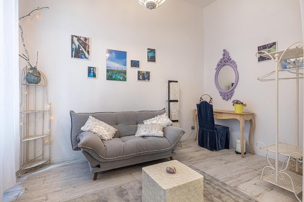 White & Gold Guest house