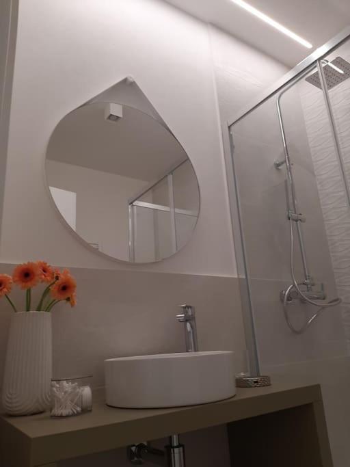 Atelier Apartment *