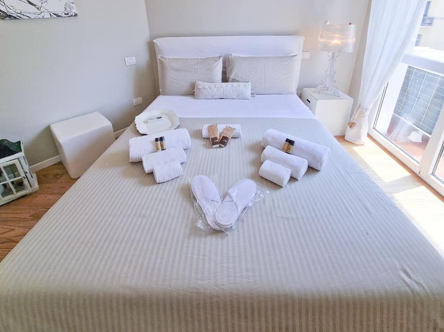 Charme On The River - City Center Apartment