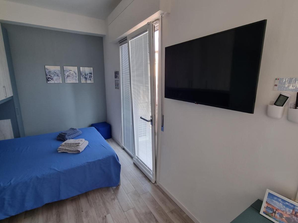 Blue House - San Massimo Appartement Verona