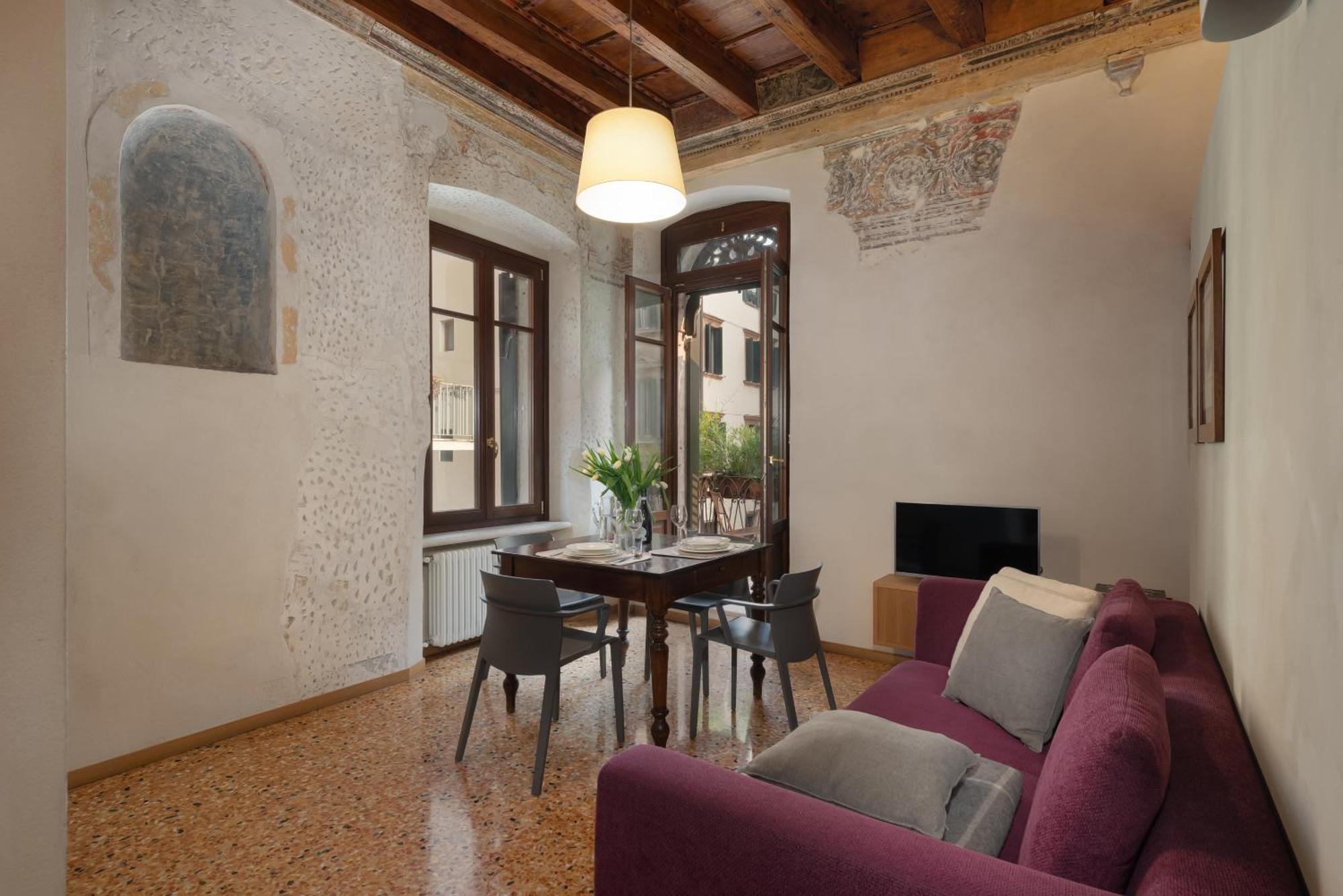 Residenza Roccamaggiore Apartment Verona