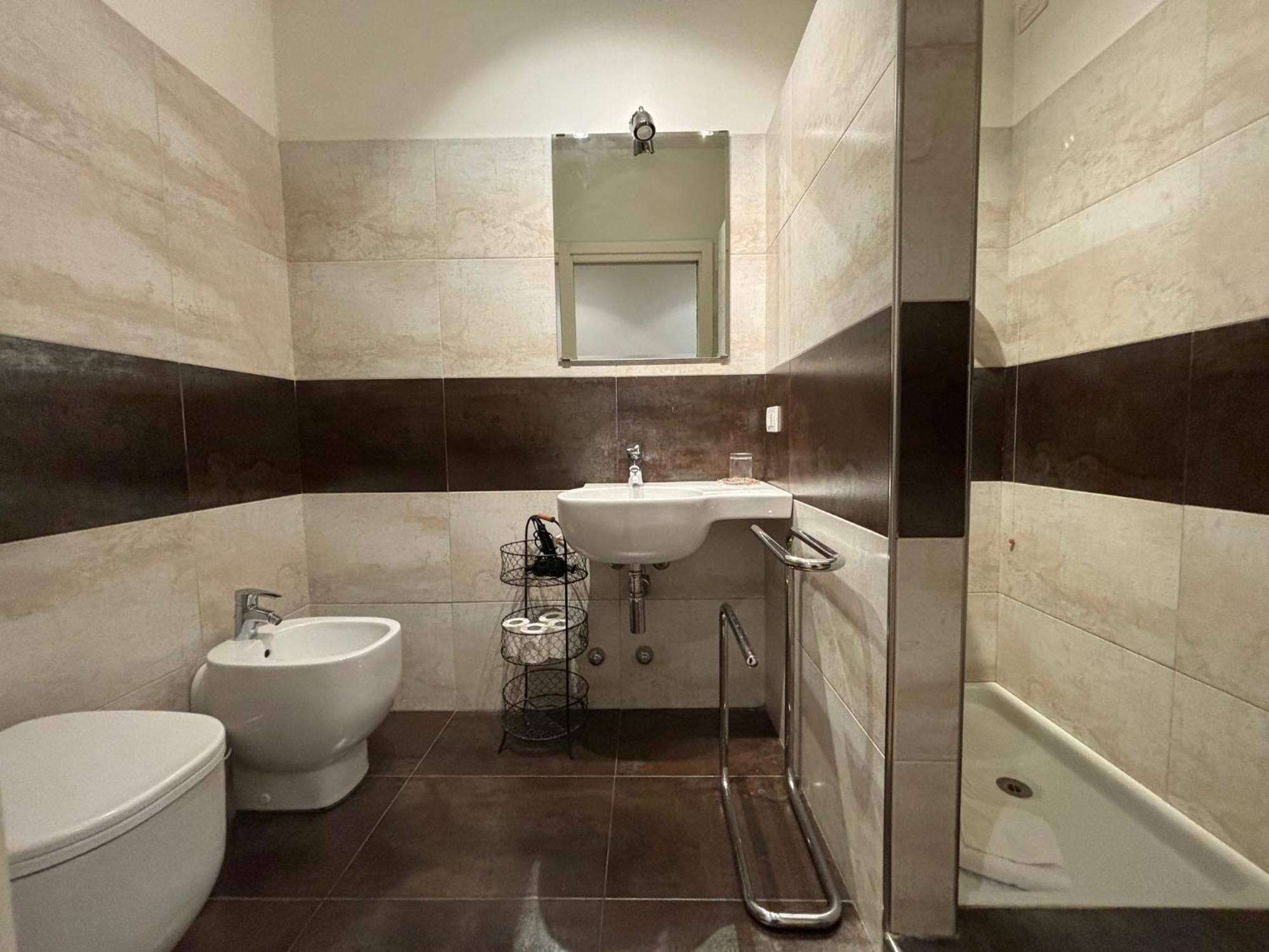 Ad Flat Apartment