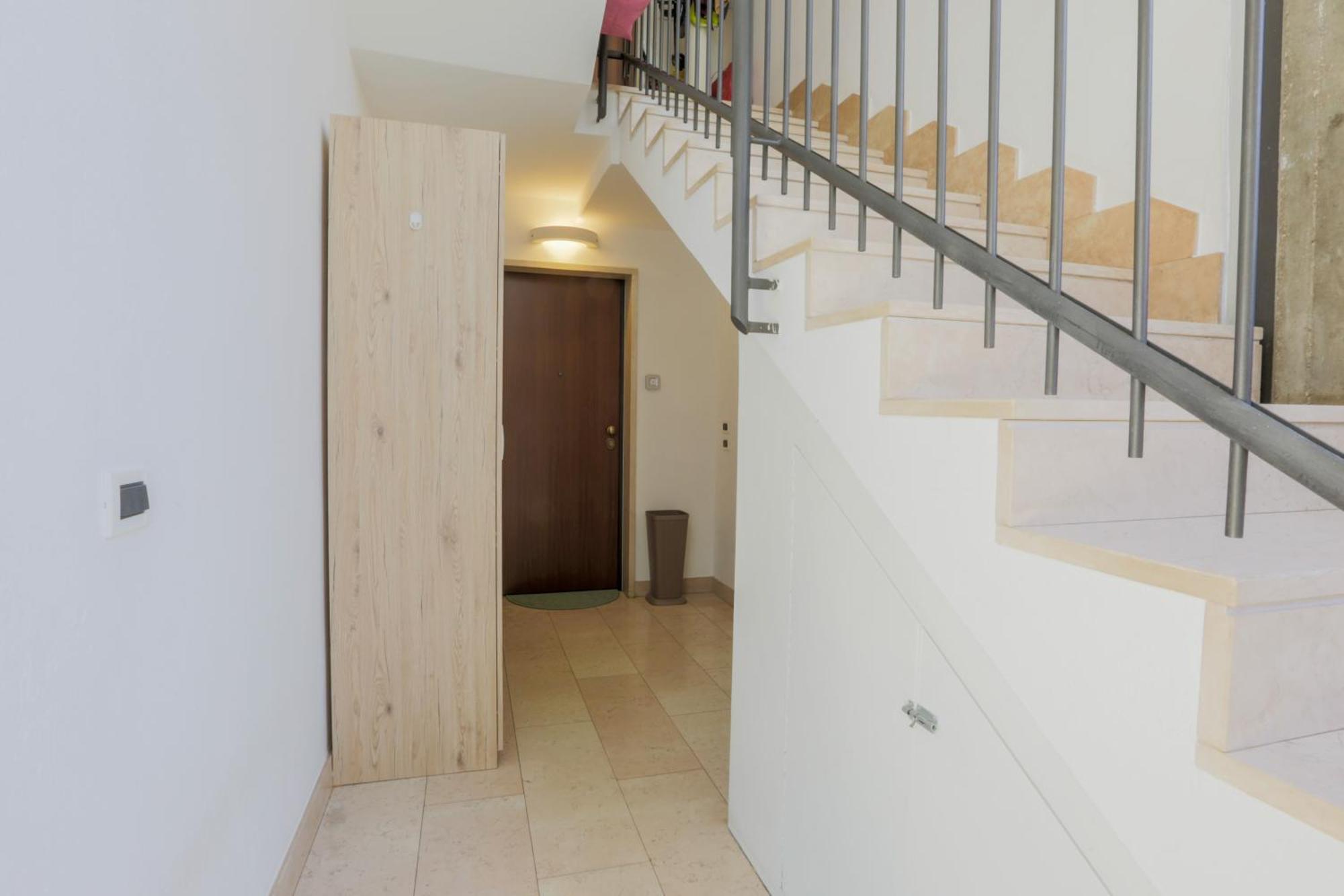 Apartment Elegant Apartment: Free Netflix, Wi-fi & Parking Verona