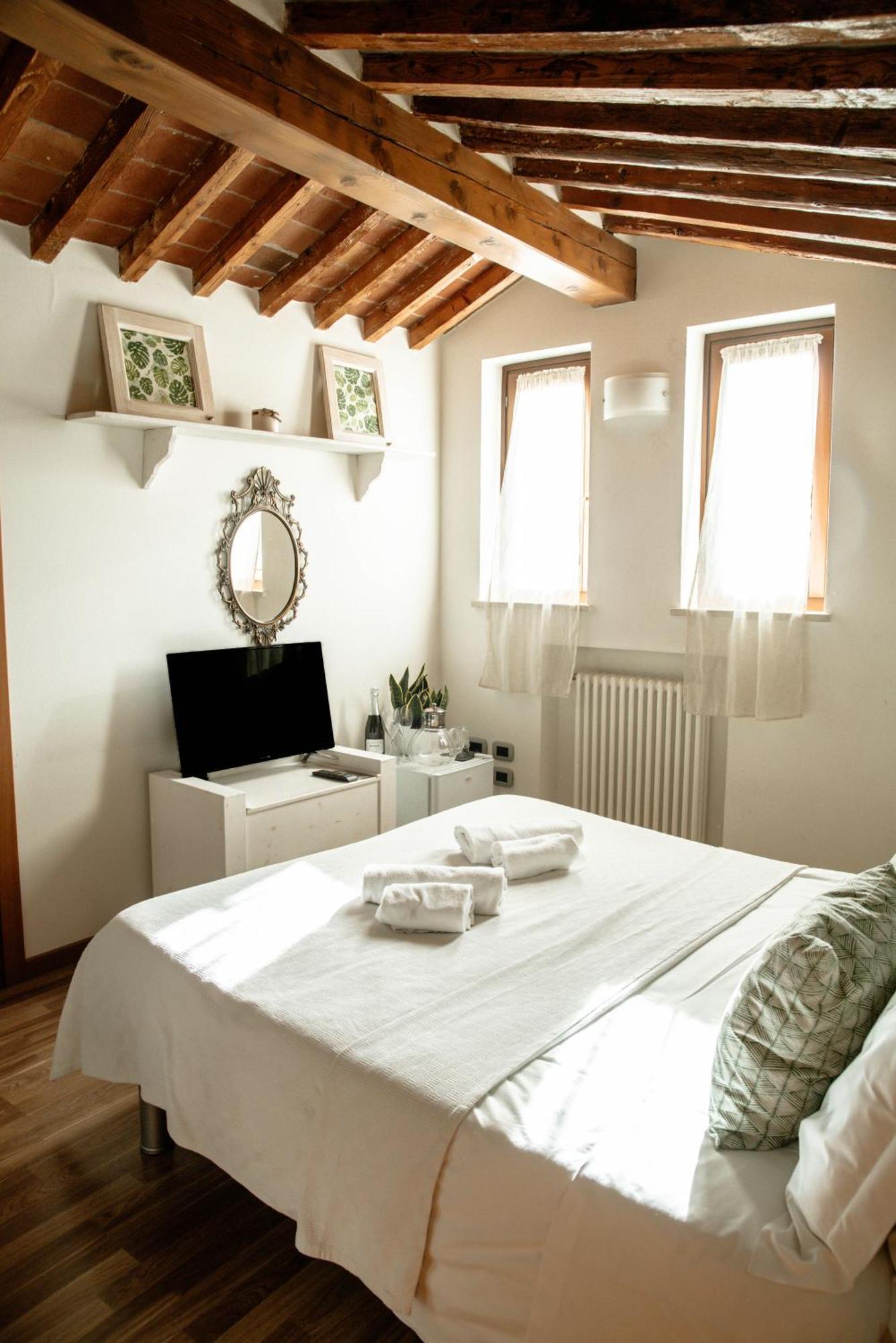 Bed & Breakfast Pietra Di Residenza *