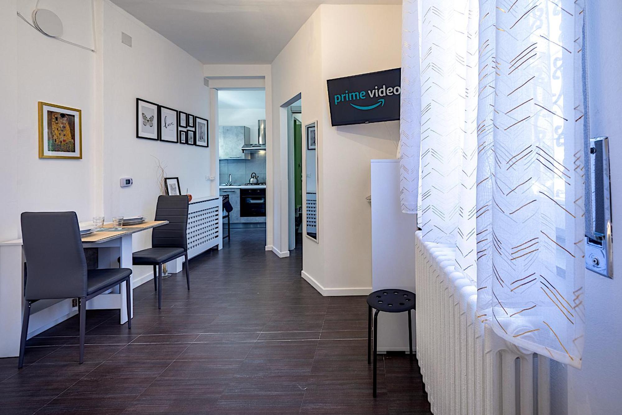 Apartamento Ambra City House - Ingresso Diretto, Parcheggio Libero E Wi-Fi Verona
