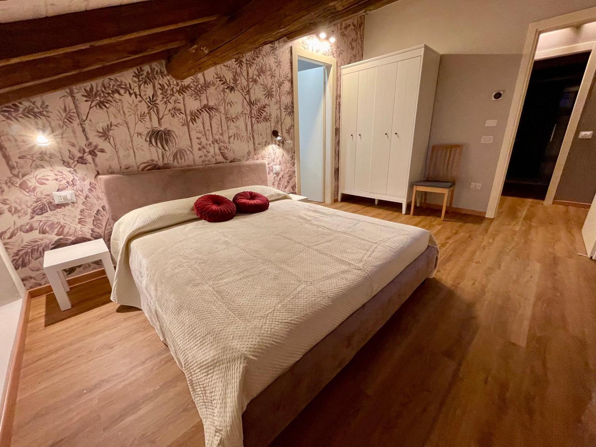 Domus 44 Apartment *