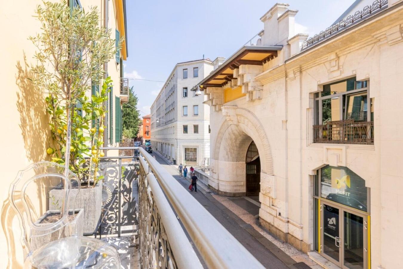Manin Grand House Apartment *