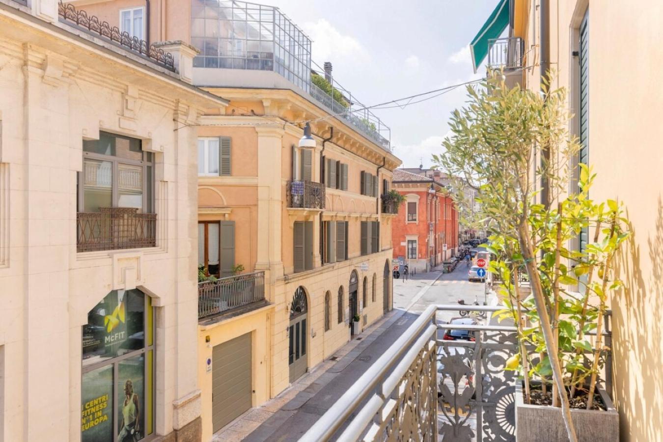 Manin Grand House Apartment *