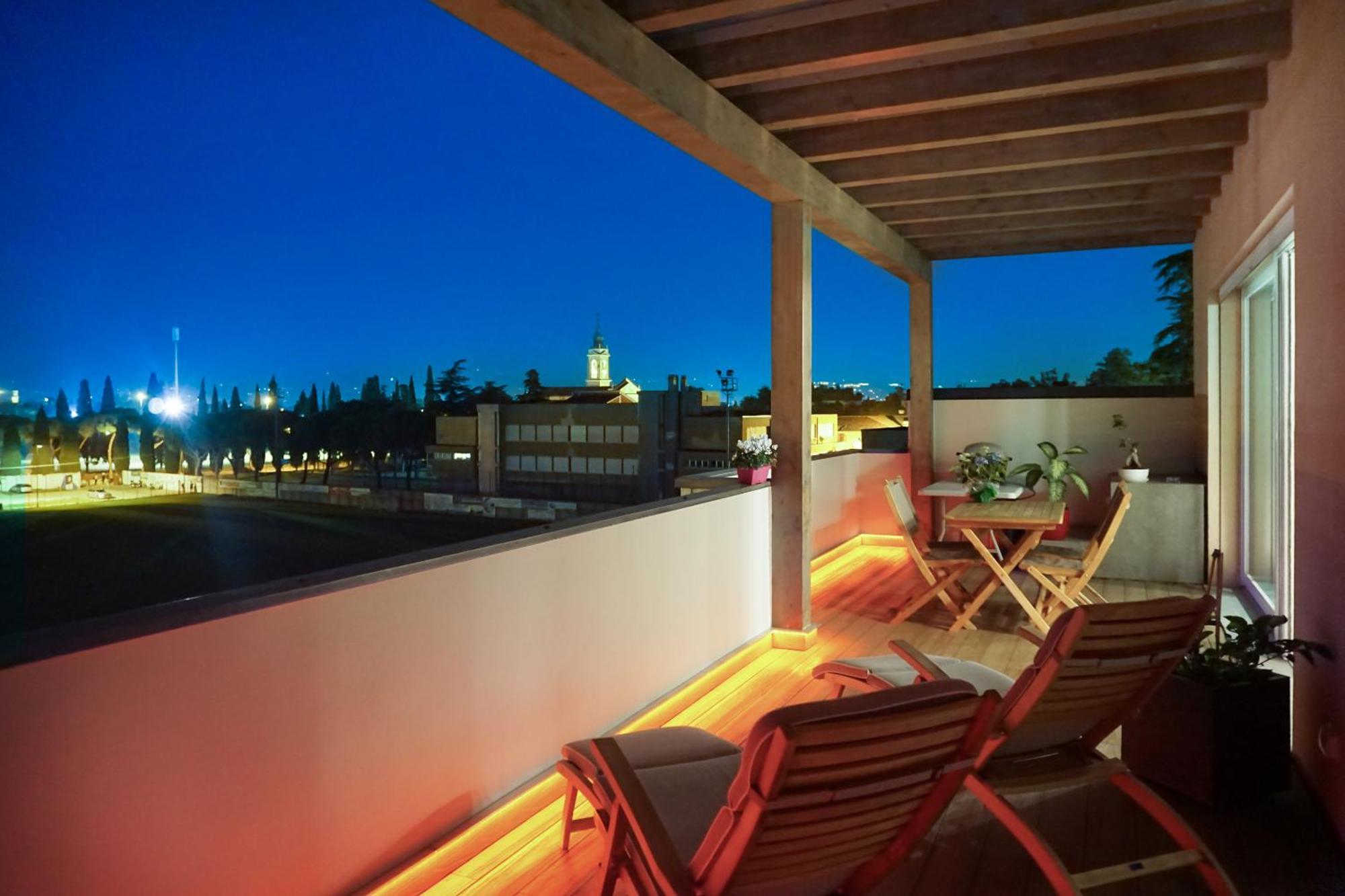 Vittoria Apartment