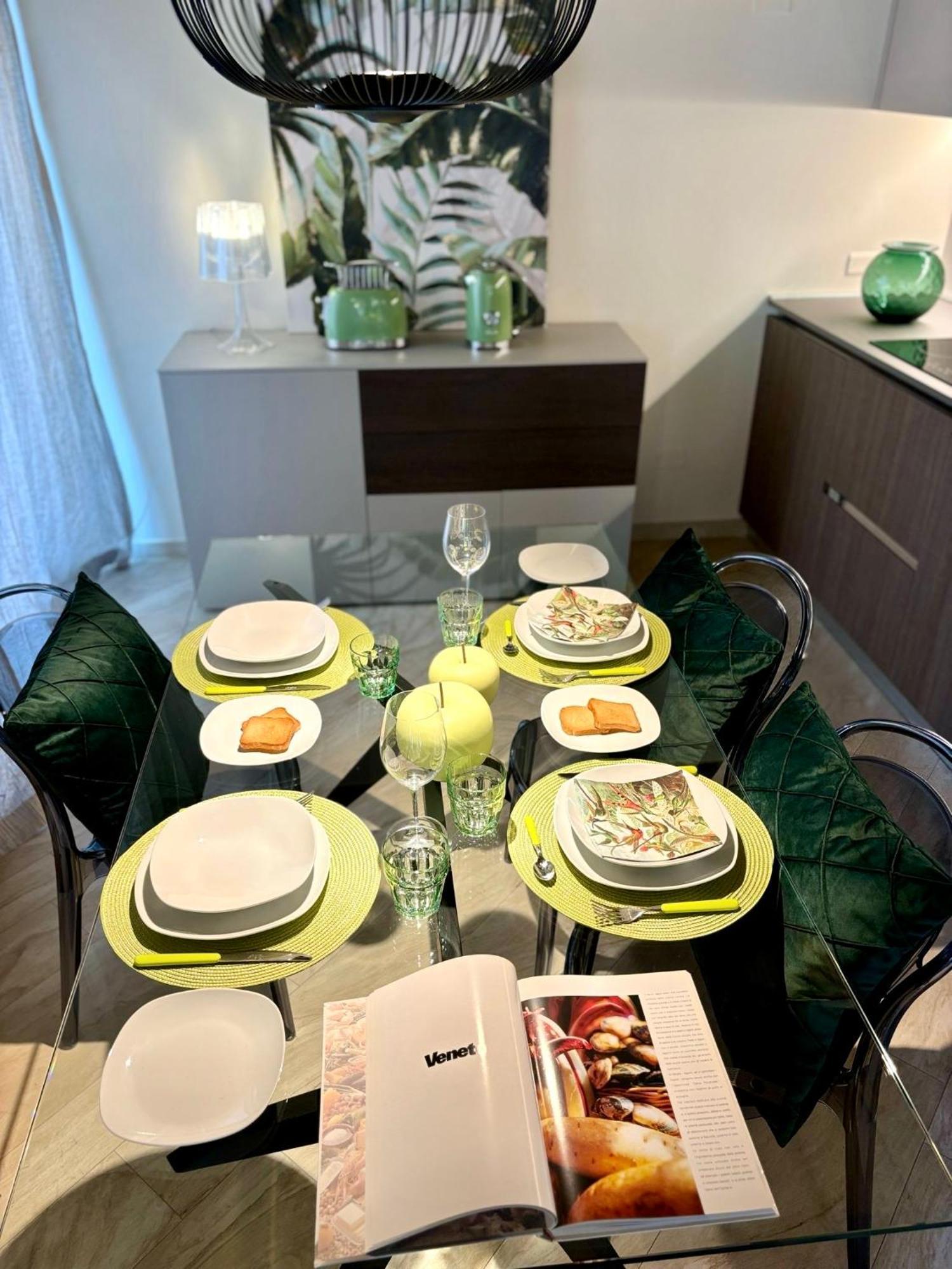 Noemi Apartment *