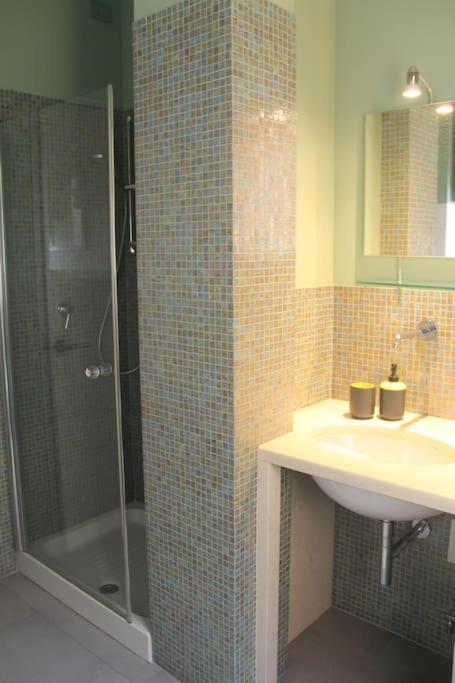 Mela Apartment *