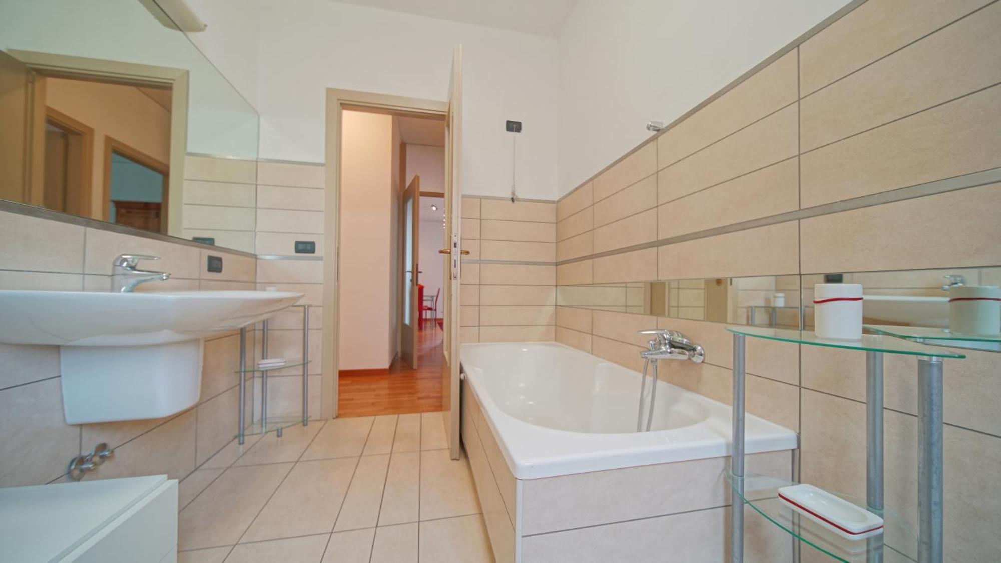 Apartment Destiny 9 Vista Adige Verona