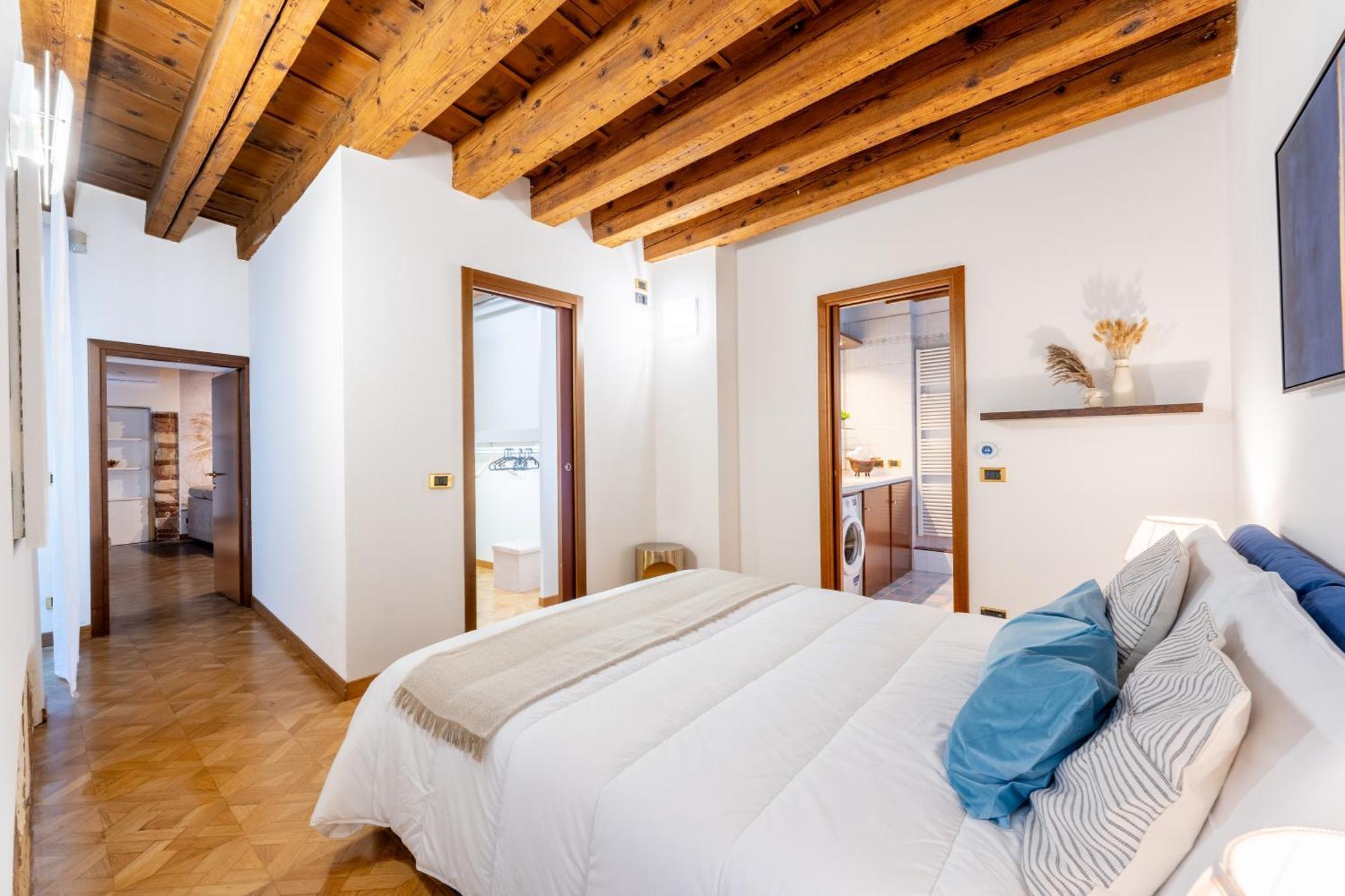 Sgarzerie Luxury Flat 2 120mq Huoneisto *