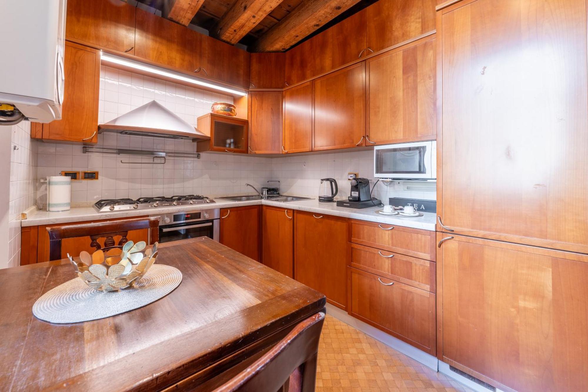 Sgarzerie Luxury Flat 2 120mq Huoneisto Verona