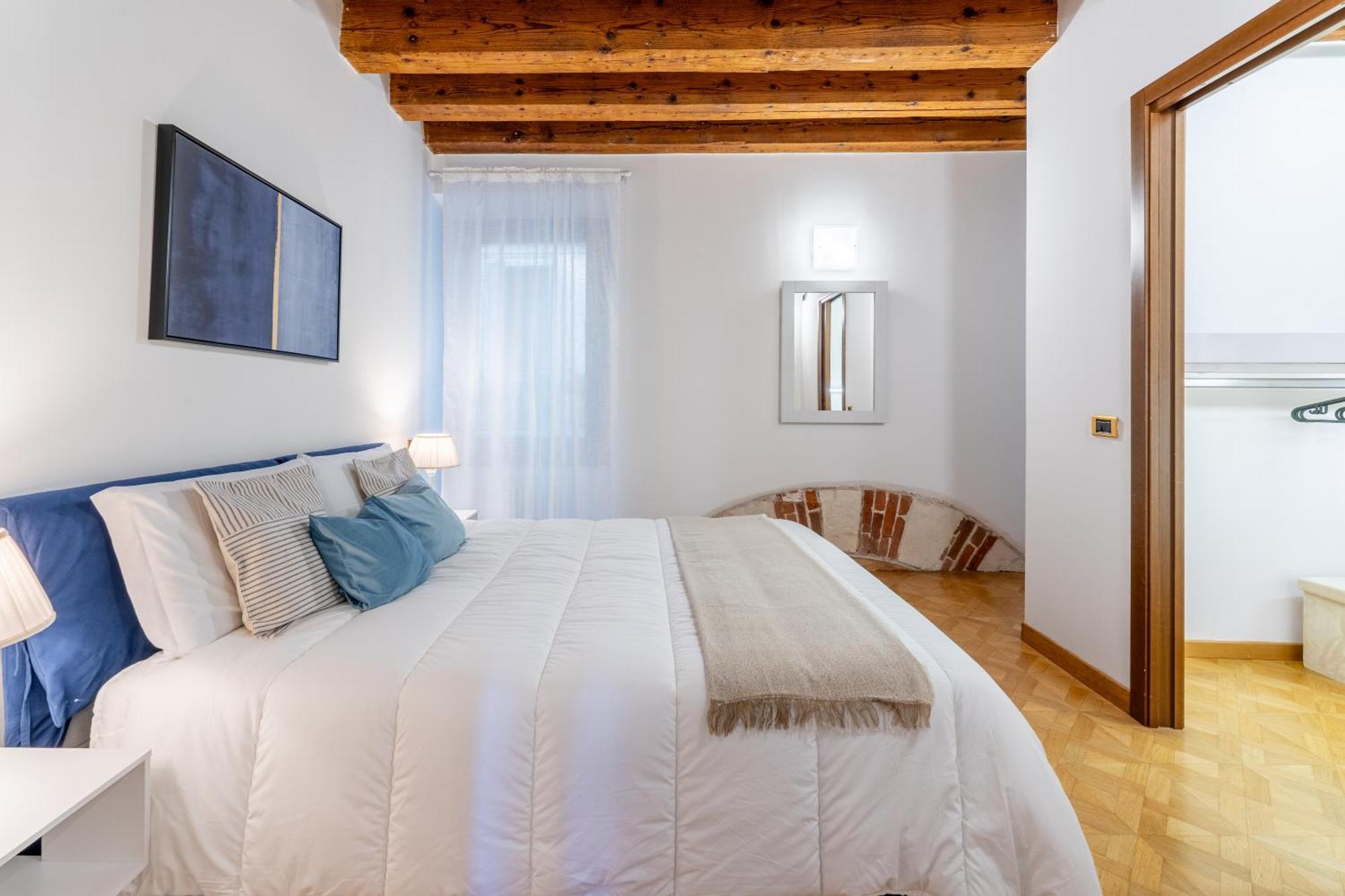 Sgarzerie Luxury Flat 2 120mq Huoneisto *