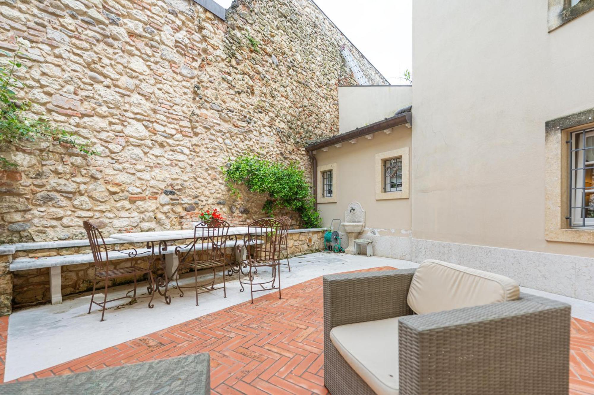 Bagolina Botique - Vicino Terme Bed & Breakfast