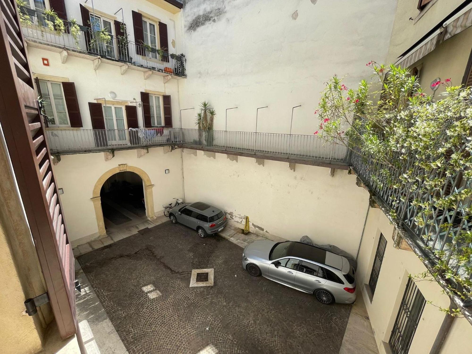 Ad Flat Verona