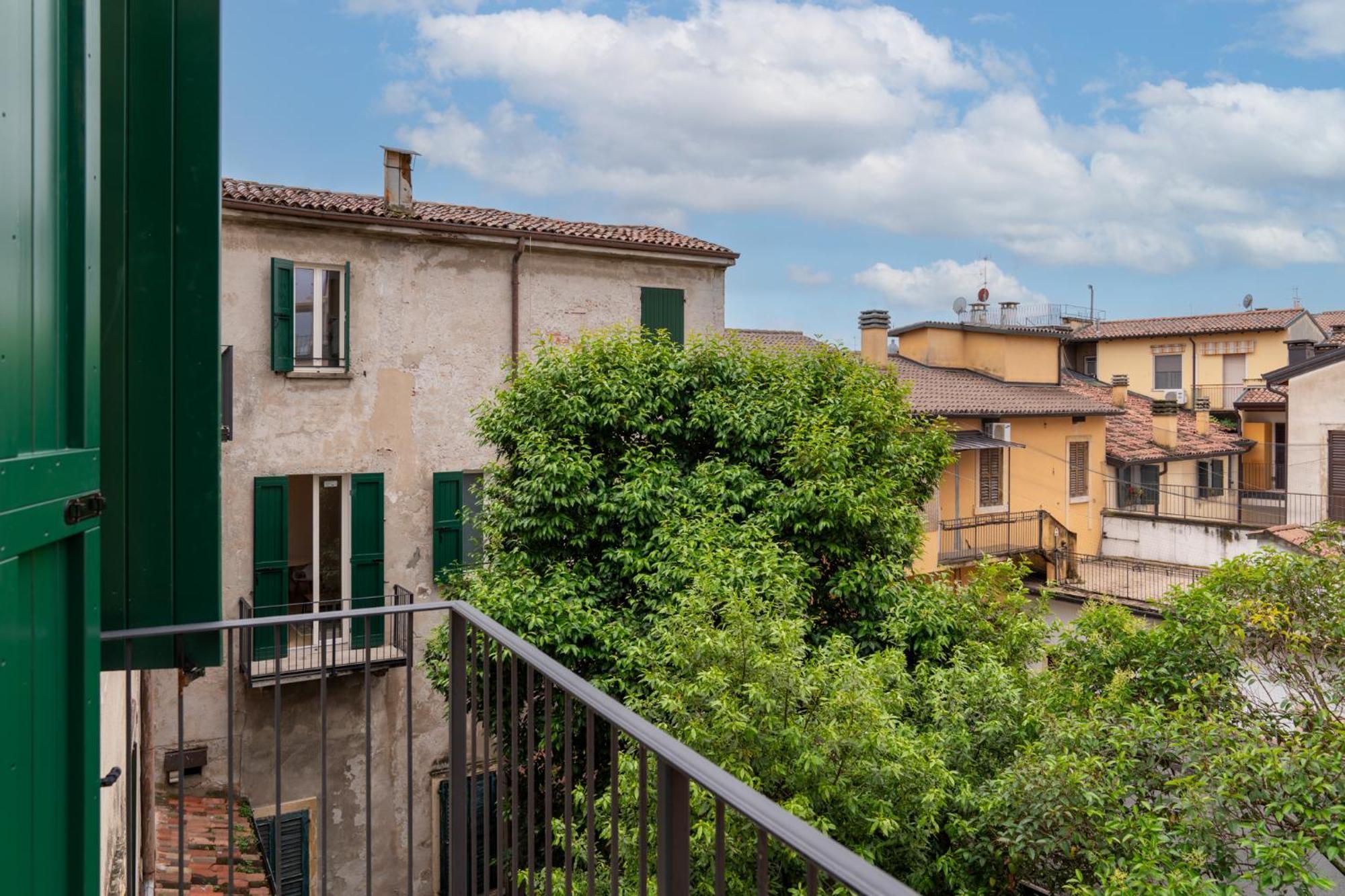 Aparthotel Palazzo Delle Guglie By Postcardsfrom *