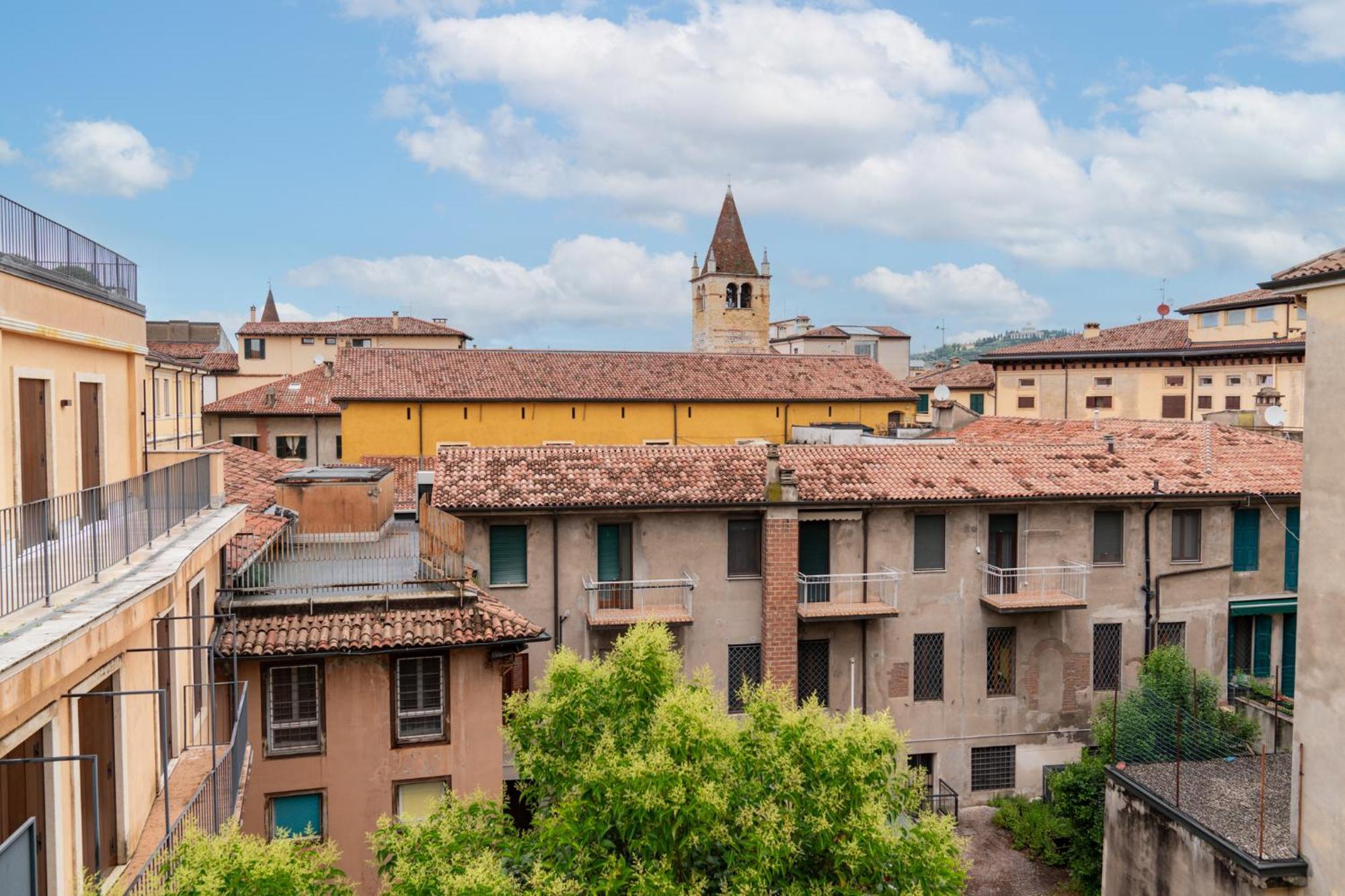 Aparthotel Palazzo Delle Guglie By Postcardsfrom *