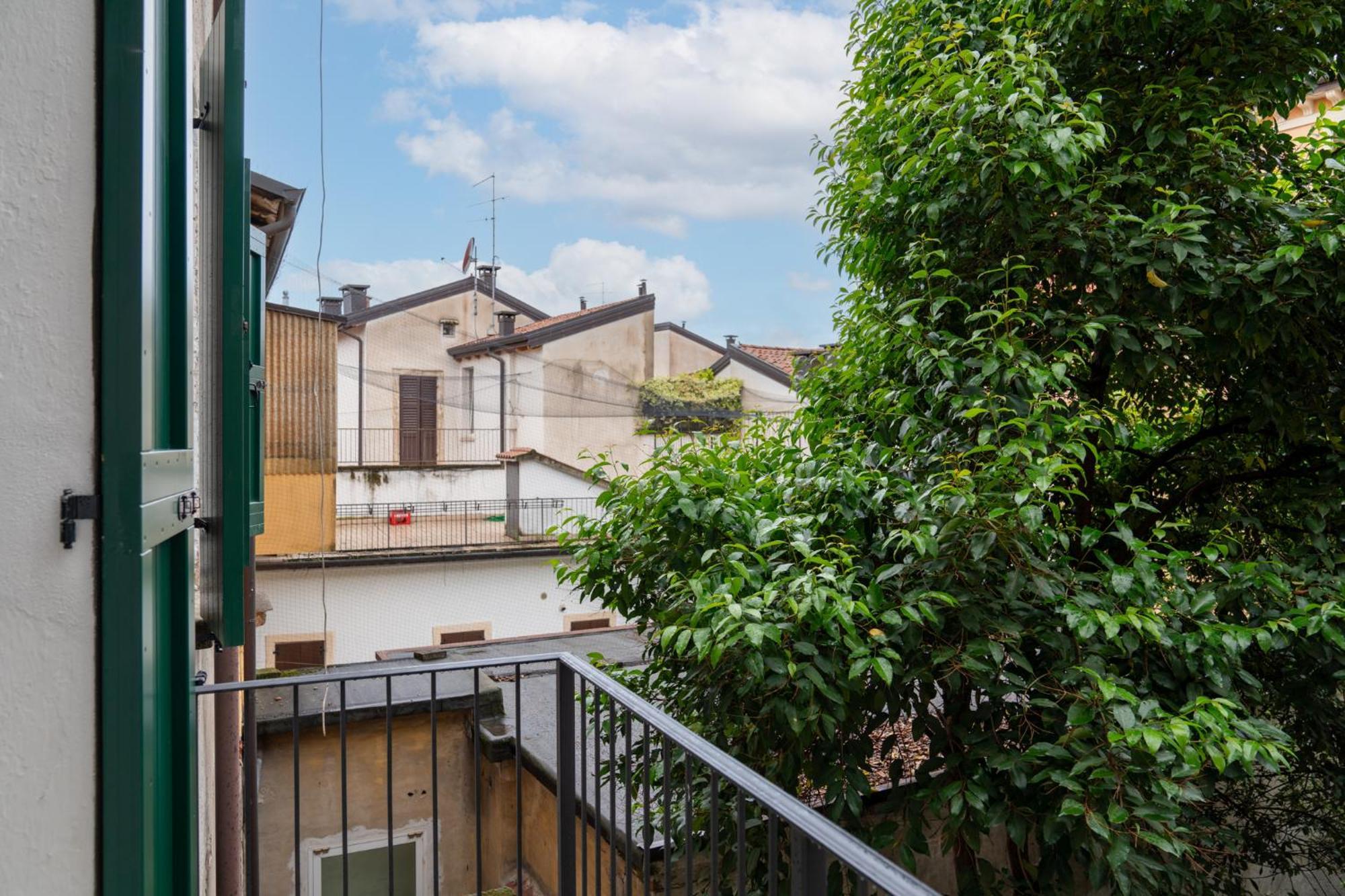 Aparthotel Palazzo Delle Guglie By Postcardsfrom *