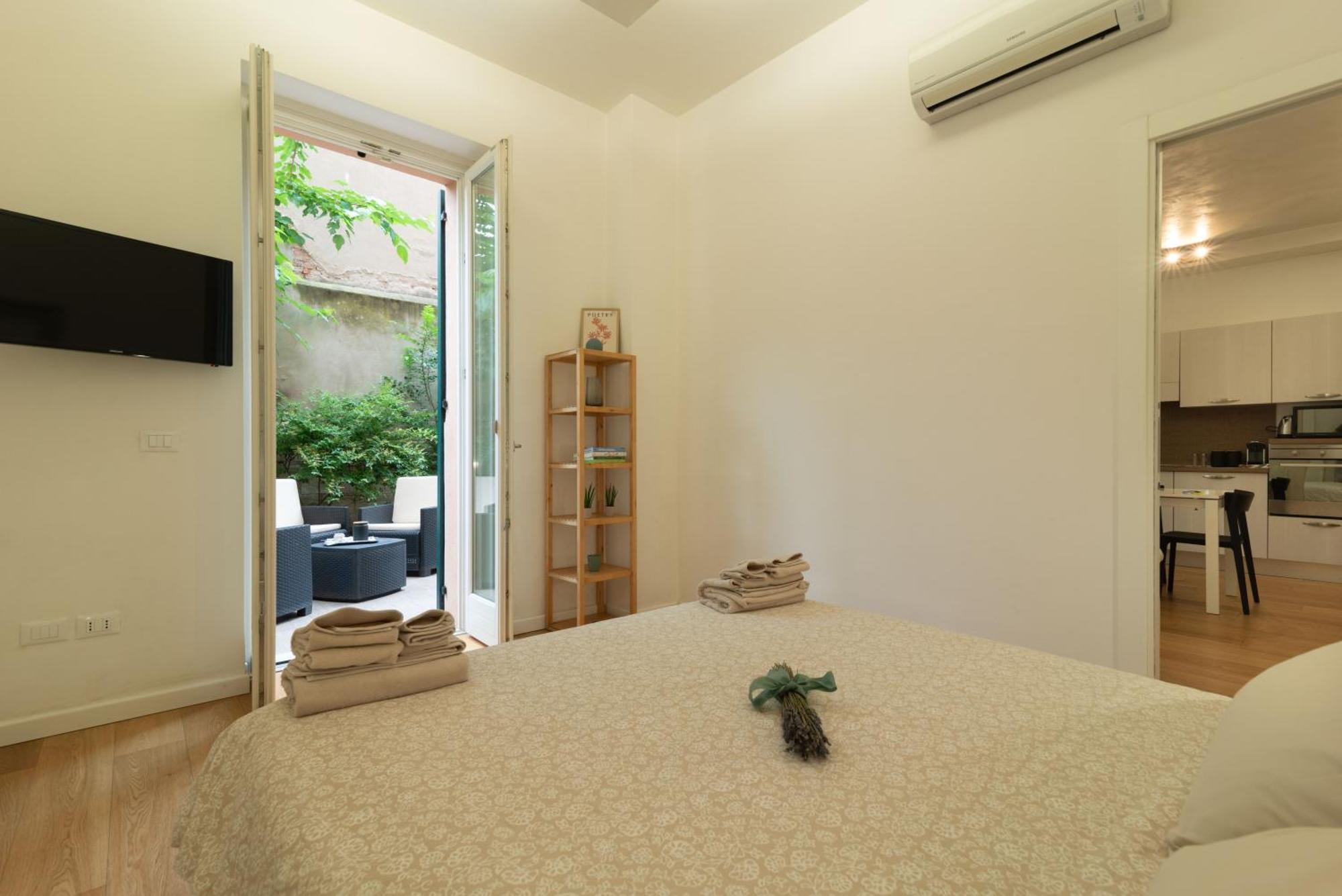Veronetta Lovely With Patio! * Verona