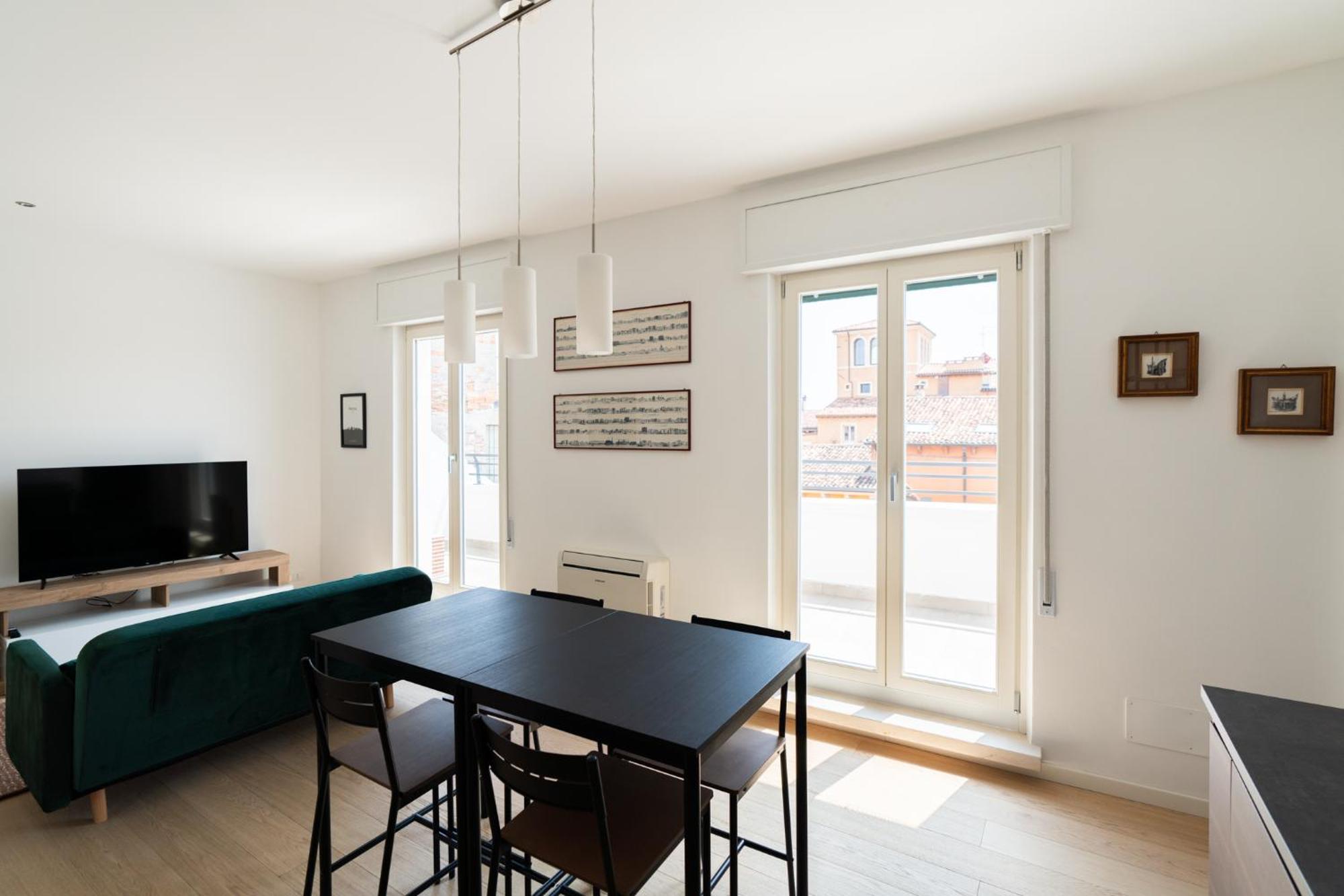 Aparthotel Palazzo Delle Guglie By Postcardsfrom *