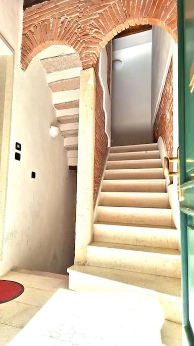 Gli Archi Di Luisa - Centro Apartment