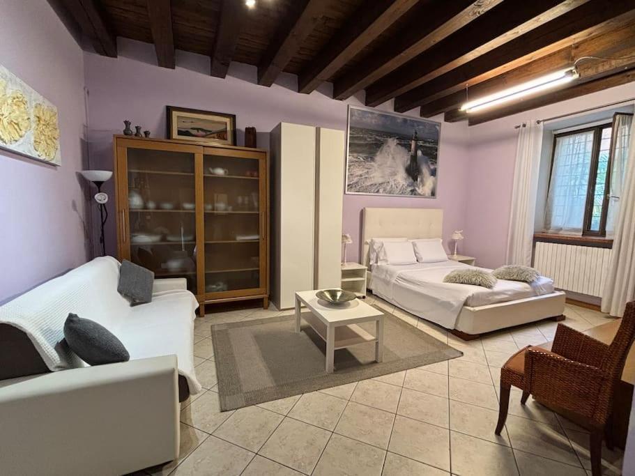 Monolocale In Piazza Isolo Apartment Verona