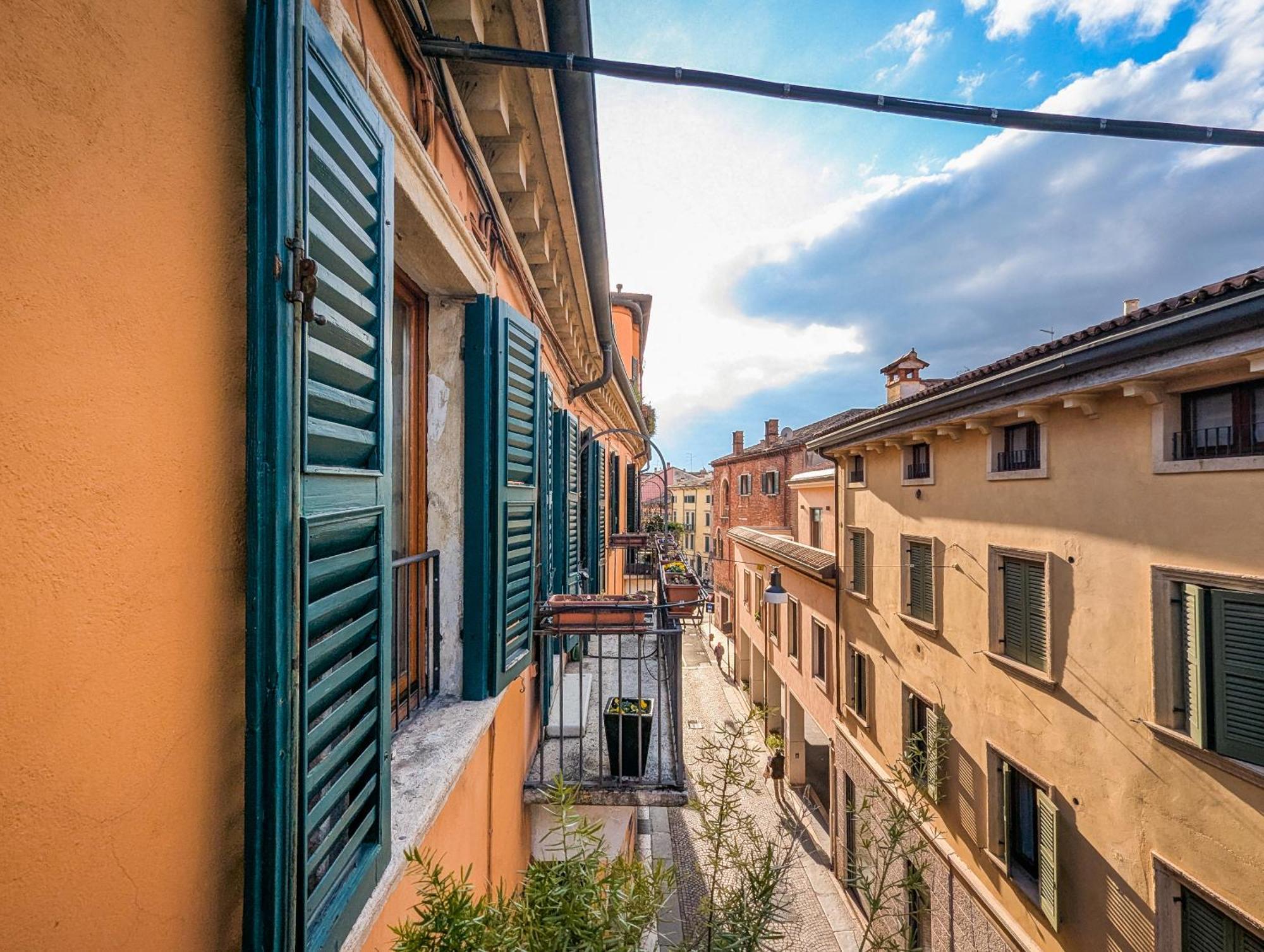 Huoneisto Flats4rent Veronantica *