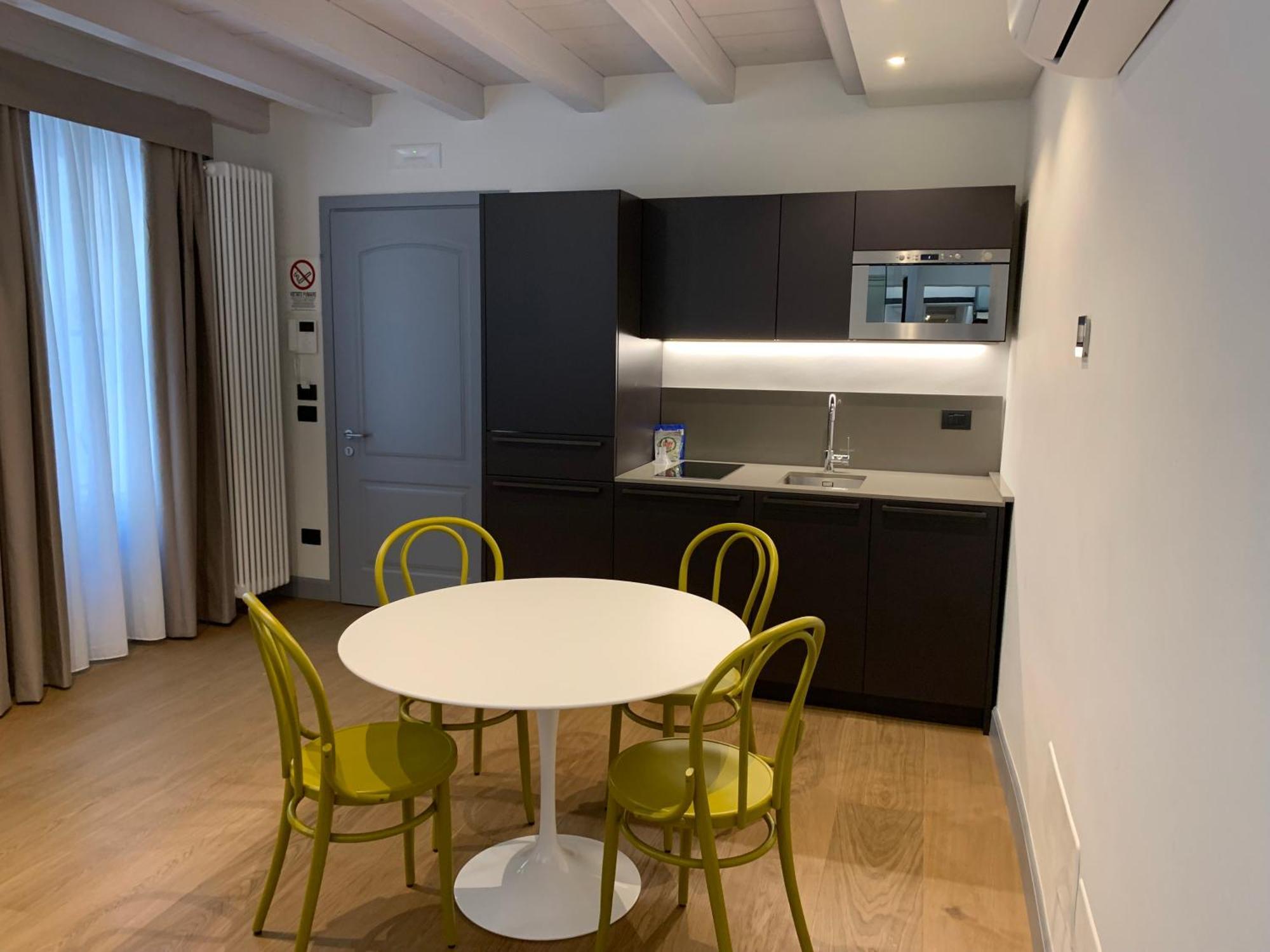 Huoneisto Apartmentsarena - Corte Degli Eremitani Verona