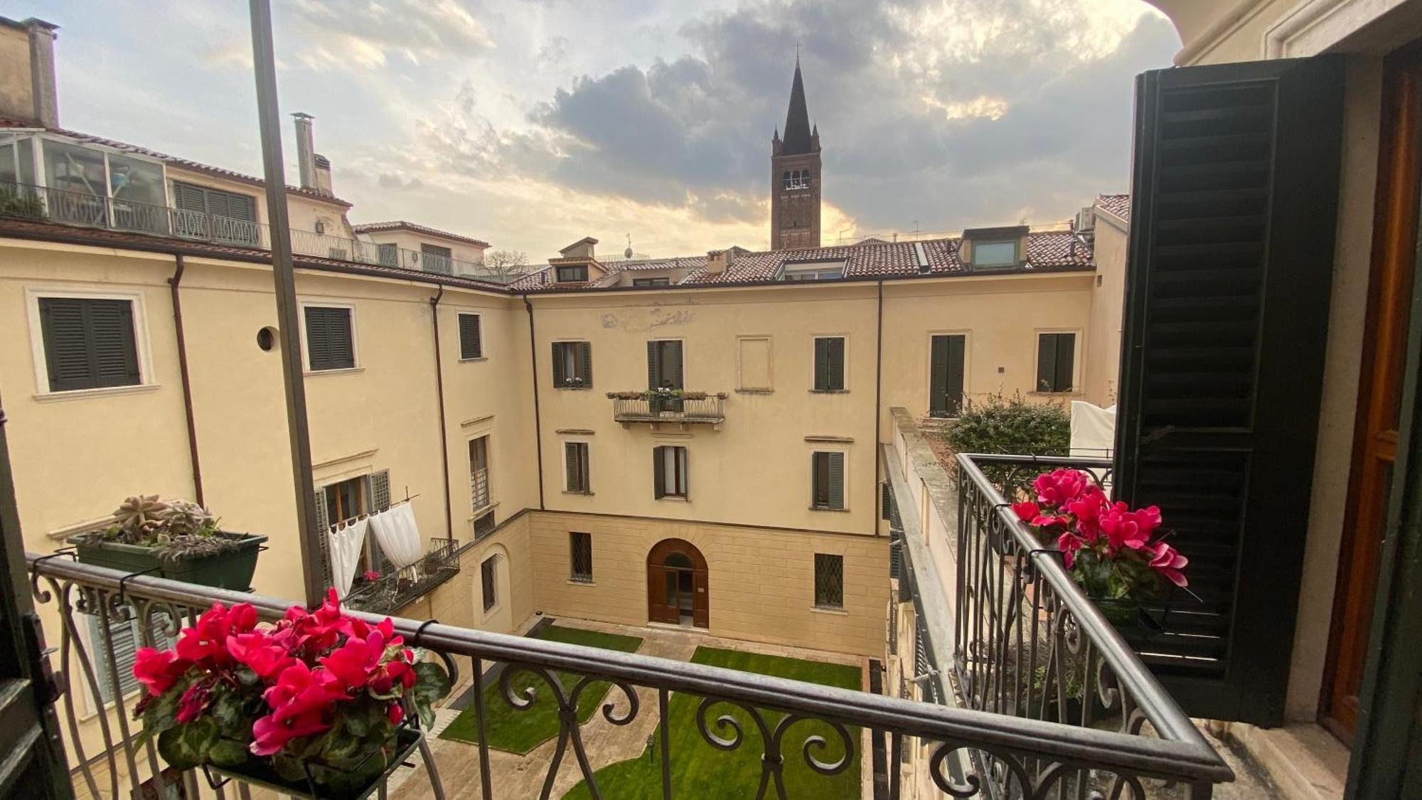 Apartment Veronajourneys Emilei *
