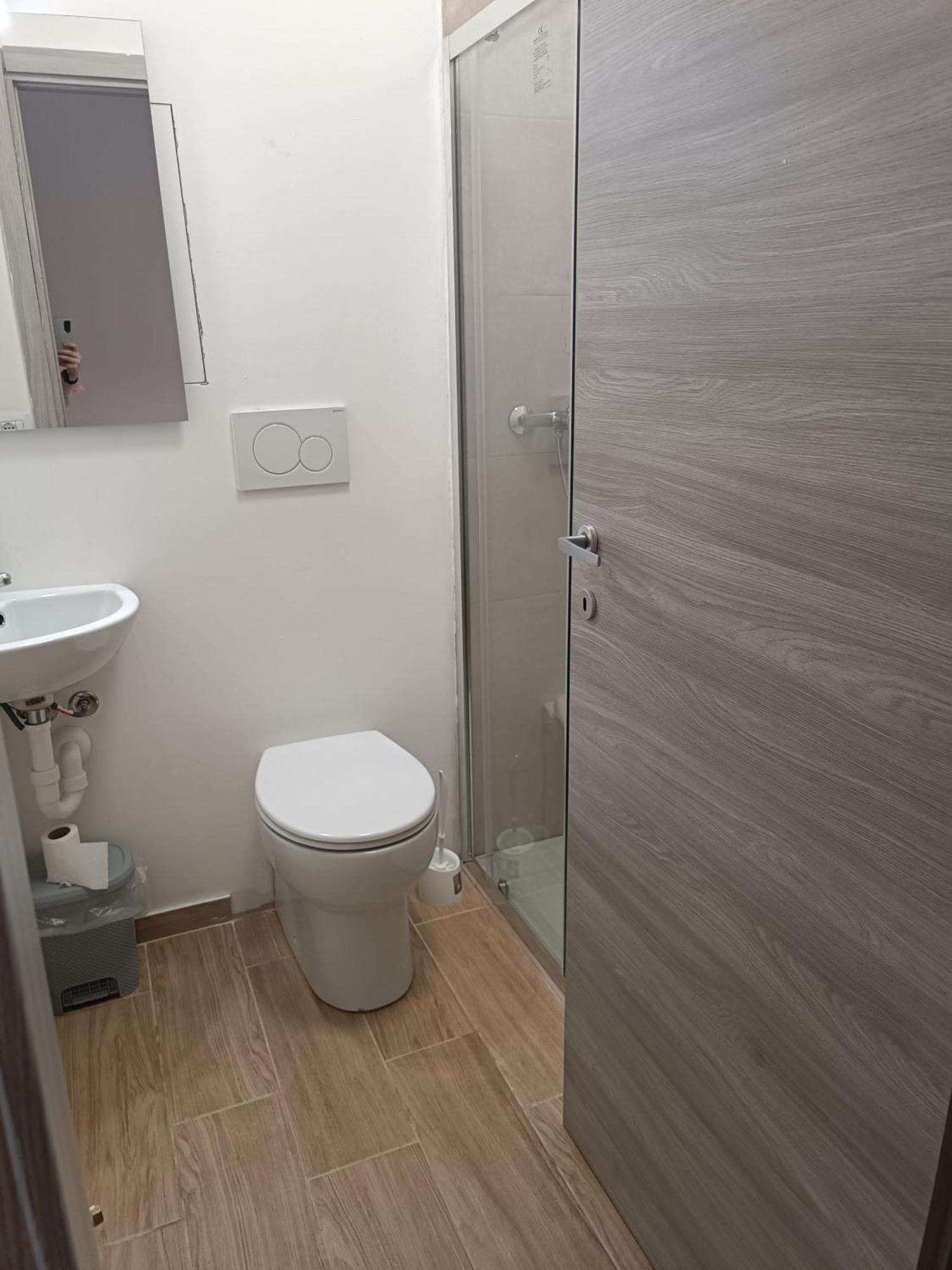Belvedere Affitta Con Bagno Privato Verona