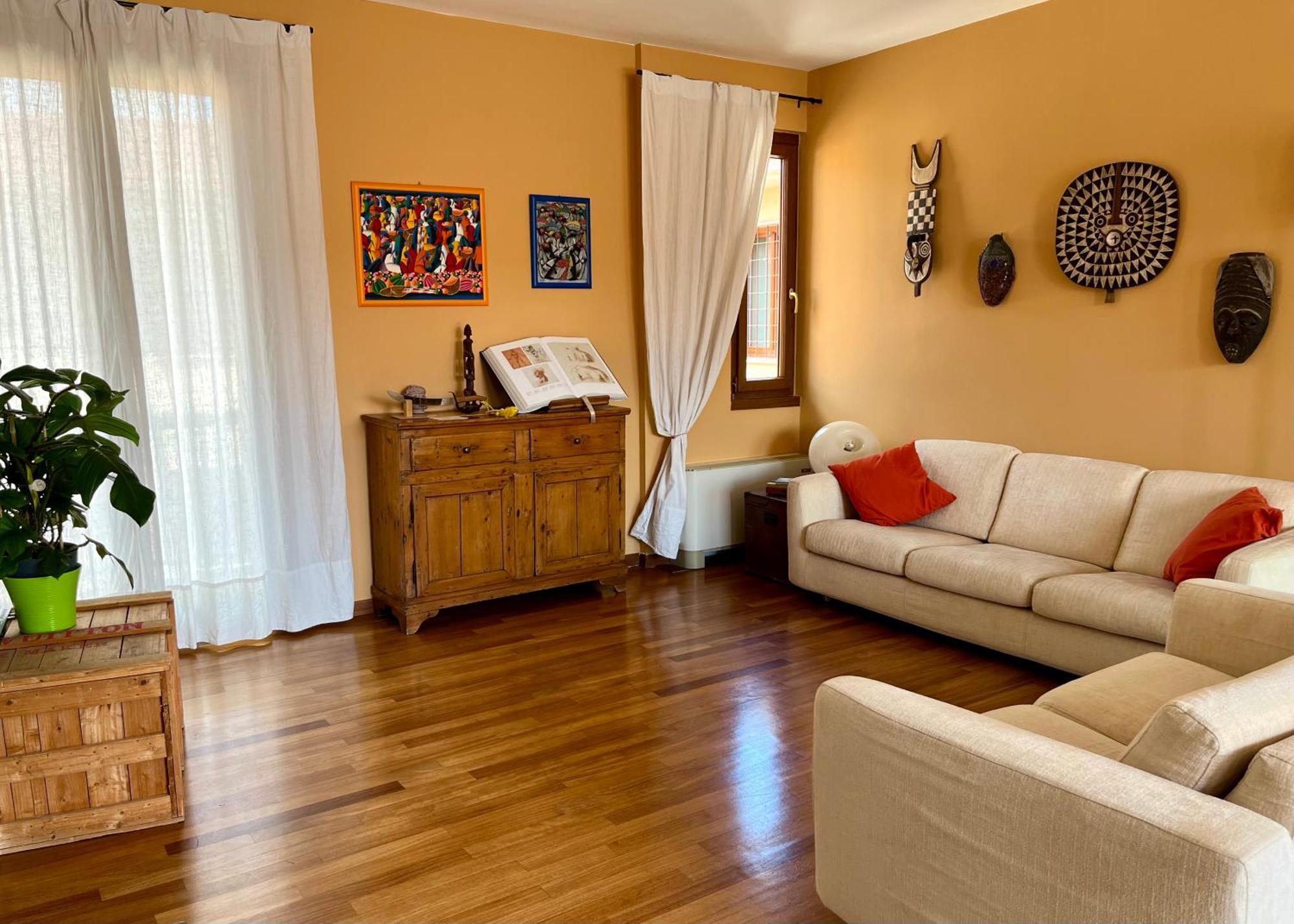 Apartment Penthouse With Terrace Near Arena *